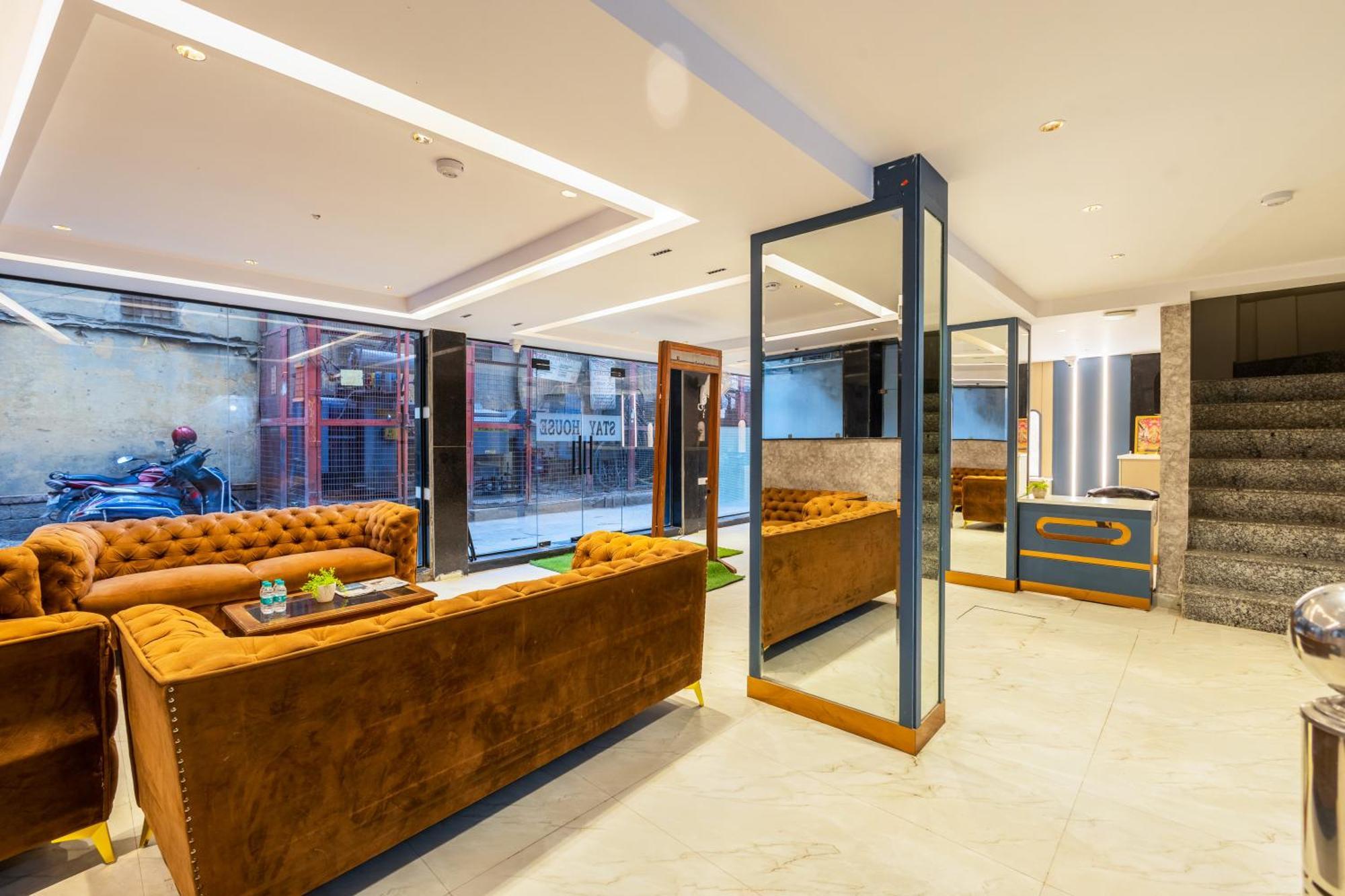 House Hotel