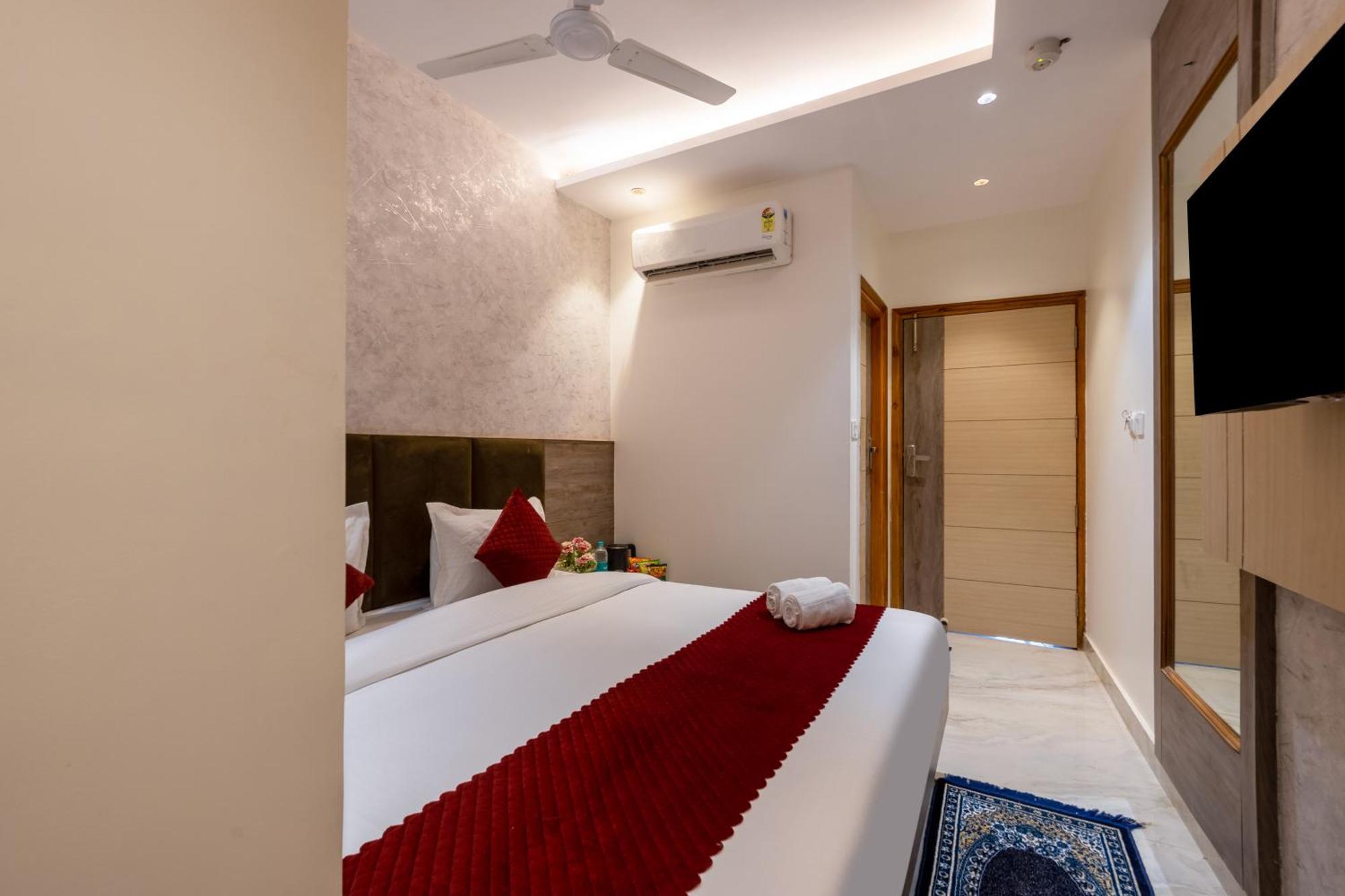 House Hotel