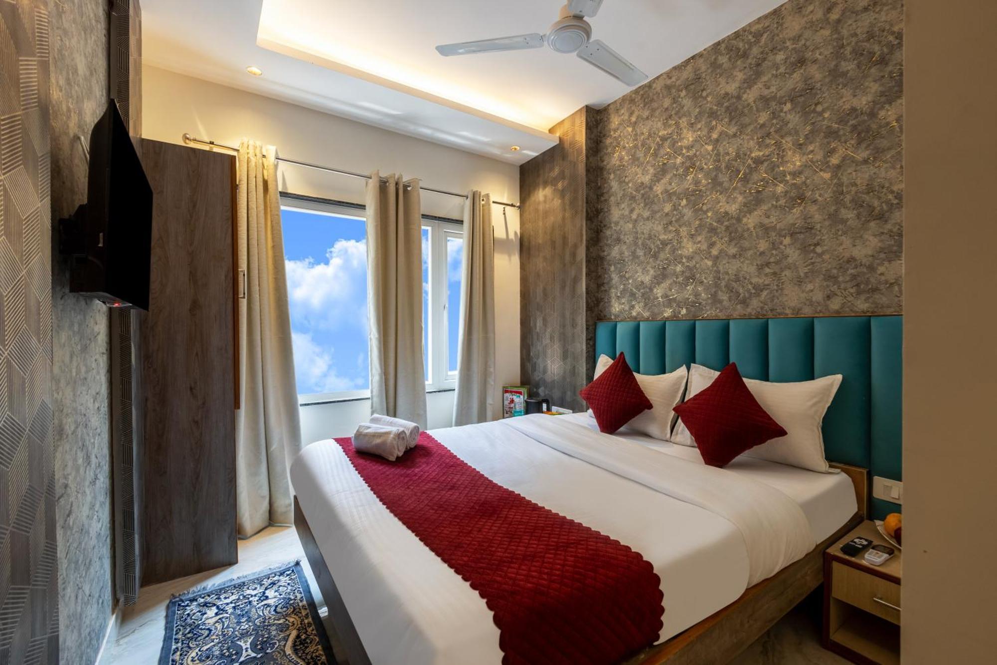 Hotel House
